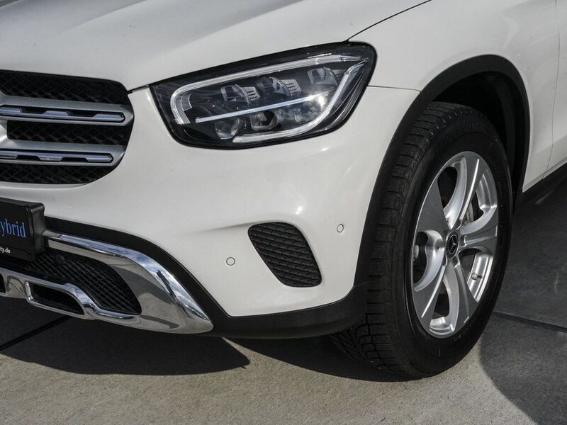 Gebraucht Mercedes GLC300 Exclusive 211 PS (155 kW) 2022 Weiß SUV