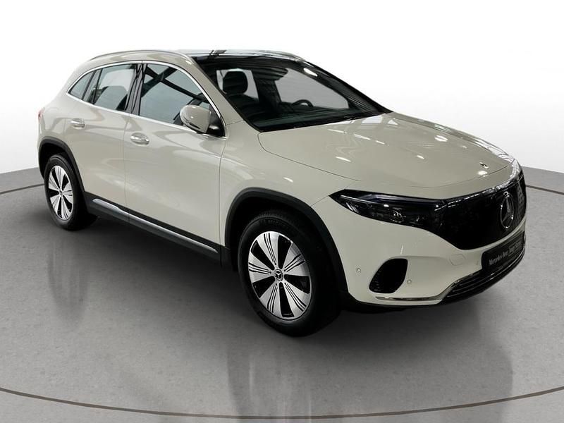 Gebraucht Mercedes EQA350 Progressive 214 kW (292 PS) 2024 Unilack polarweiß SUV