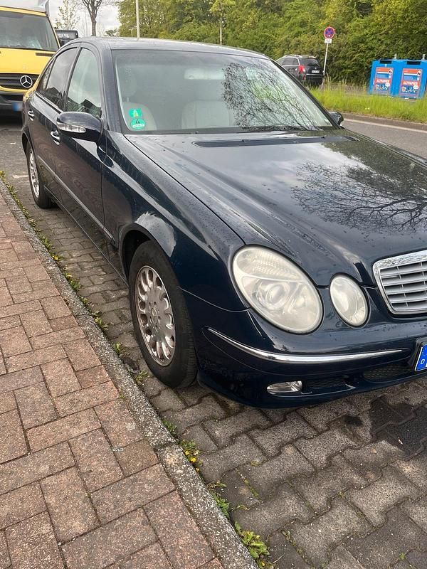 Usata Mercedes E240 2004 Blu Berlina