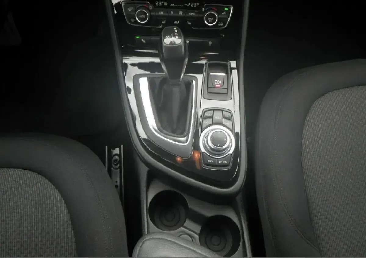 Gebraucht BMW 216 Gran Tourer 116 PS (85 kW) 2016 Schwarz Van / Kleinbus