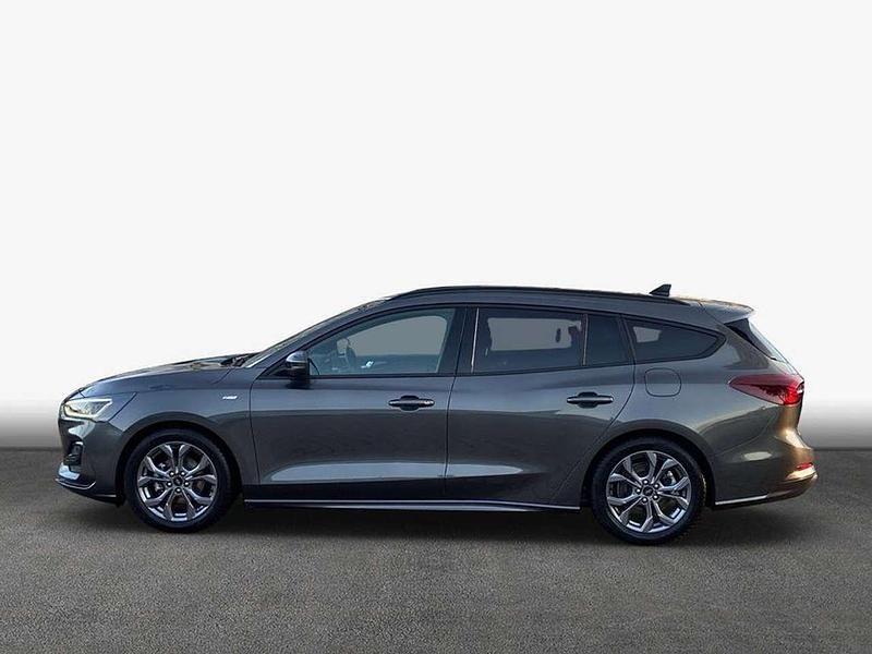 Gebraucht Ford Focus ST-Line X 155 PS (114 kW) 2024 Magnetic metallic Kombi
