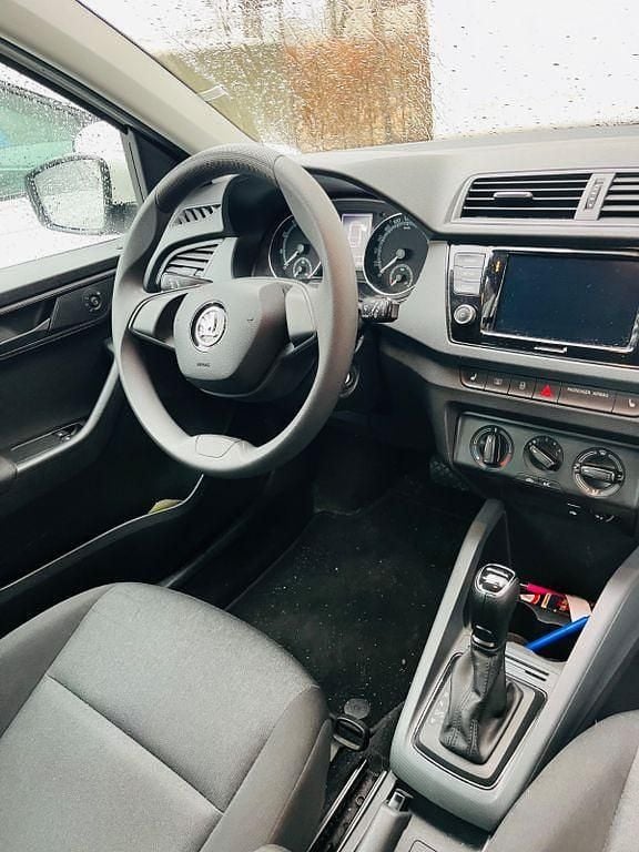 Gebraucht Skoda Fabia Ambition 95 PS (69 kW) 2022 Weiß Kleinwagen