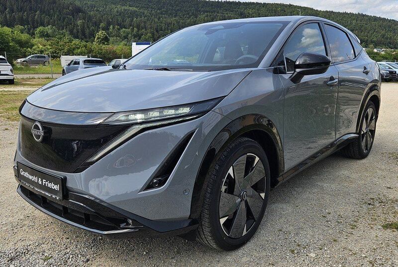 Ceramic grey Gebraucht 2024 Nissan Ariya Evolve SUV | 47.990 € (Etwas zu teuer) - Bild 1/4