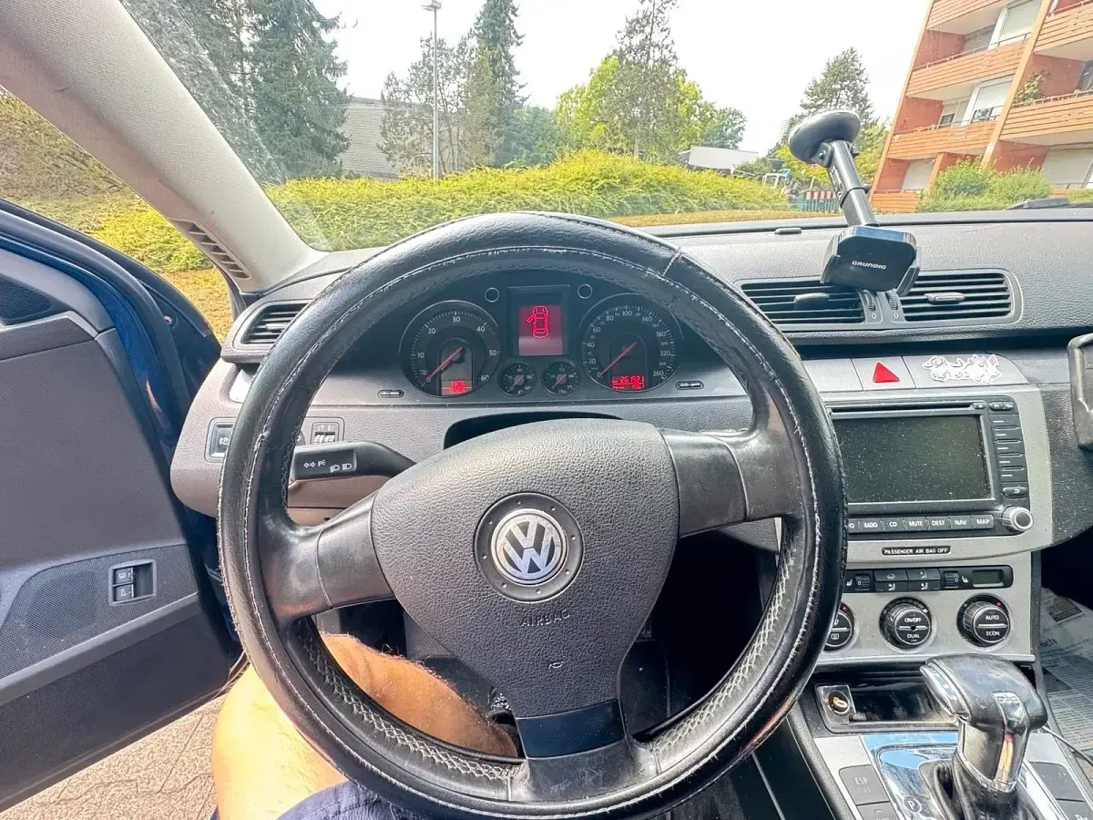 Gebraucht VW Passat 140 PS (102 kW) 2005 Blau Kombi