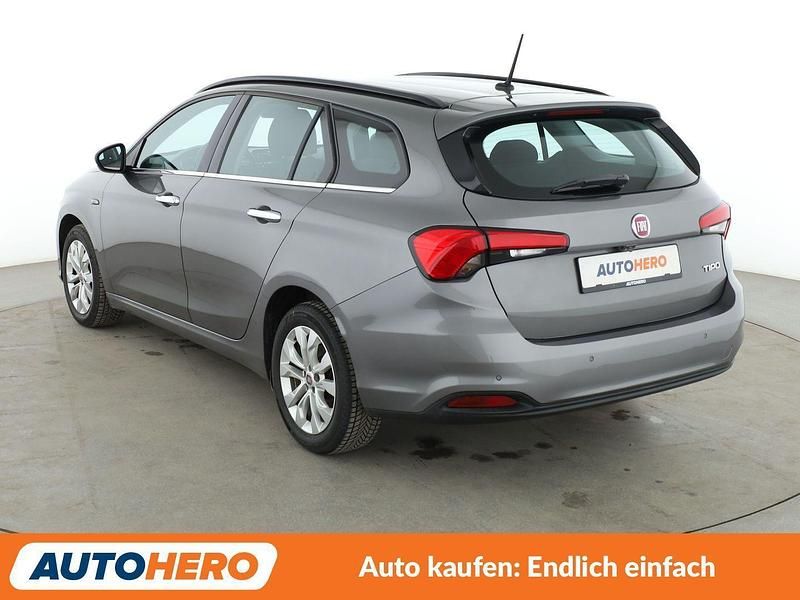 Gebraucht Fiat Tipo Lounge 120 PS (88 kW) 2017 Grau Kombi