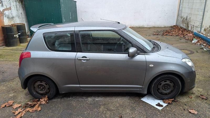 Gebraucht Suzuki Swift Comfort 92 PS (67 kW) 2008 Grau Kleinwagen