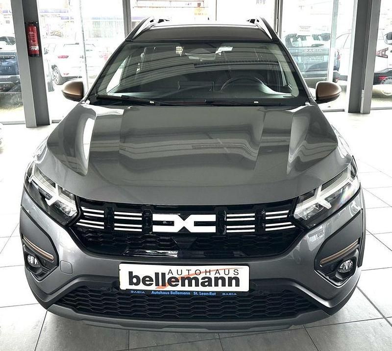 Neu Dacia Jogger Extreme 140 PS (102 kW) 2025 Grau Van / Kleinbus
