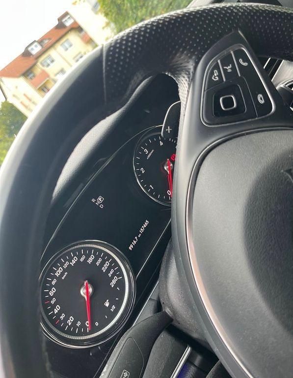 Gebraucht Mercedes E220 194 PS (142 kW) 2017 Schwarz Limousine