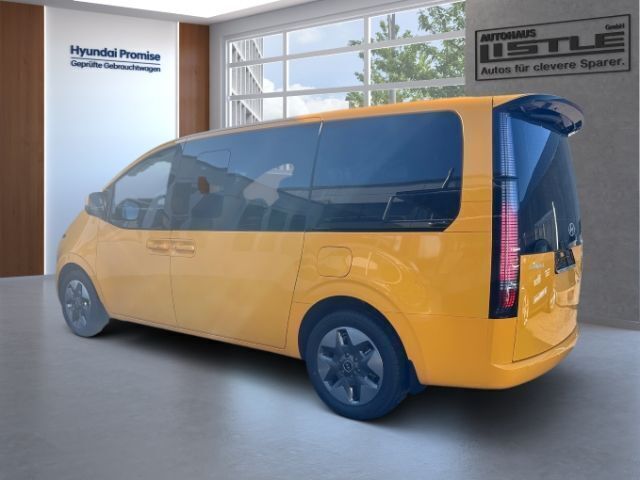Neu Hyundai Staria Prime 224 PS (164 kW) 2025 Gelb Van / Kleinbus