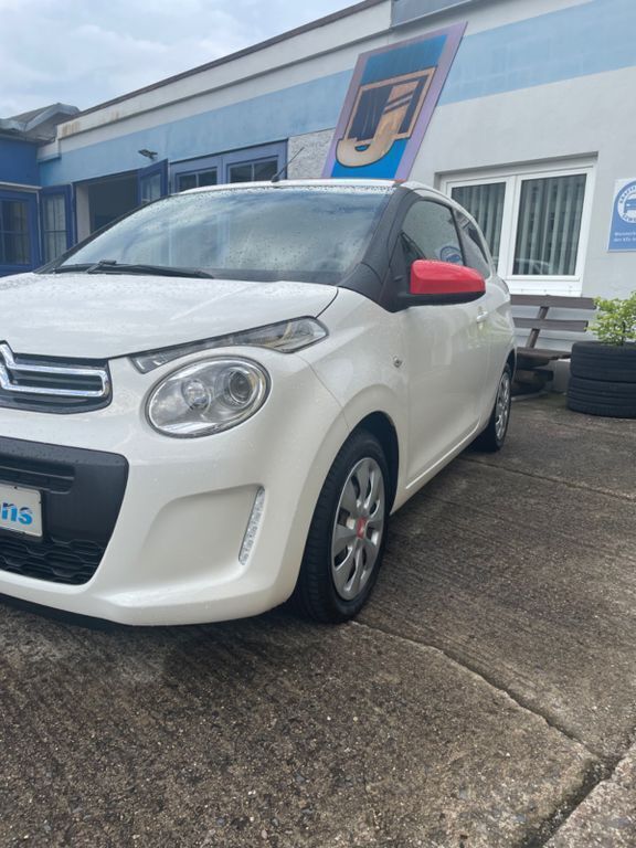 Gebraucht Citroën C1 Feel 82 PS (60 kW) 2014 Weiß Kleinwagen