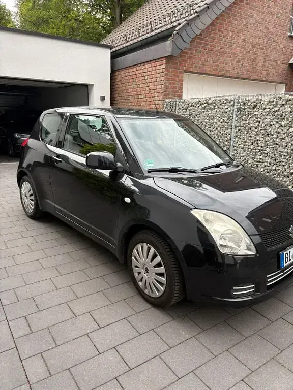 Gebraucht Suzuki Swift 92 PS (67 kW) 2007 Schwarz Kleinwagen