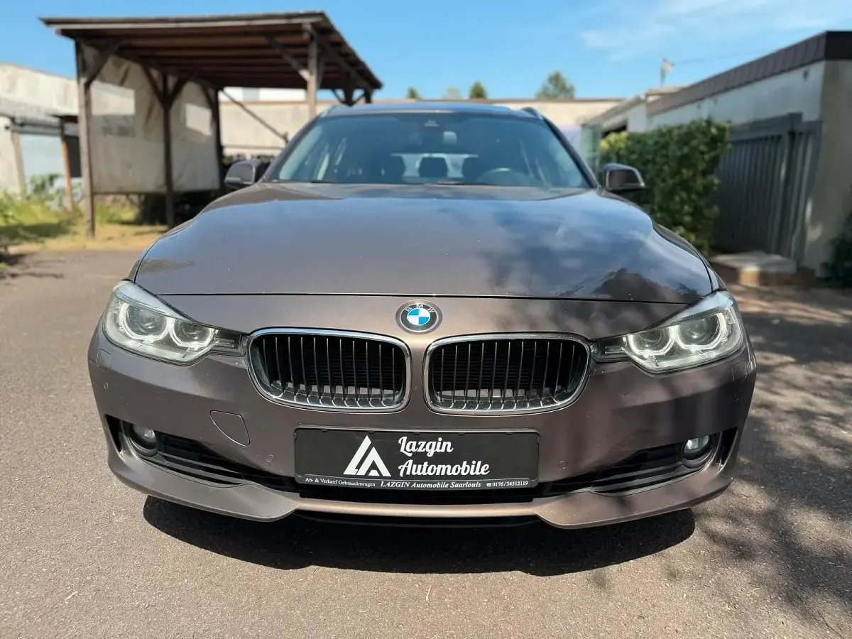 Gebraucht BMW 330 258 PS (189 kW) 2013 Braun Kombi