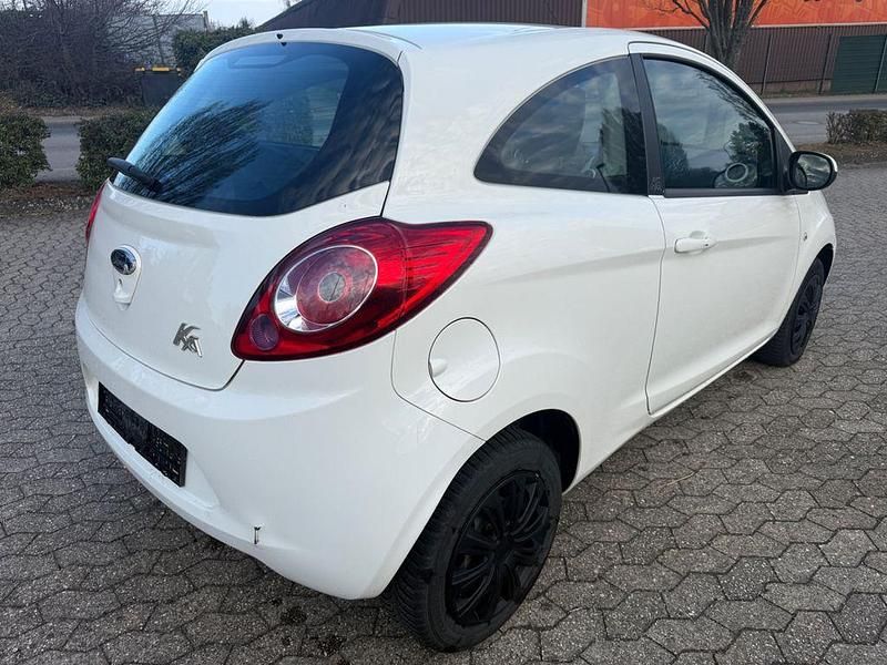 Gebraucht Ford Ka 69 PS (50 kW) 2014 Weiß Kleinwagen