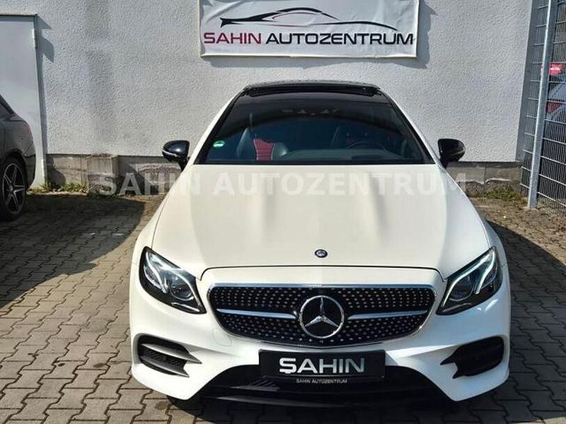 Gebraucht Mercedes E400 AMG 333 PS (244 kW) 2017 Frozen diamant white Coupé
