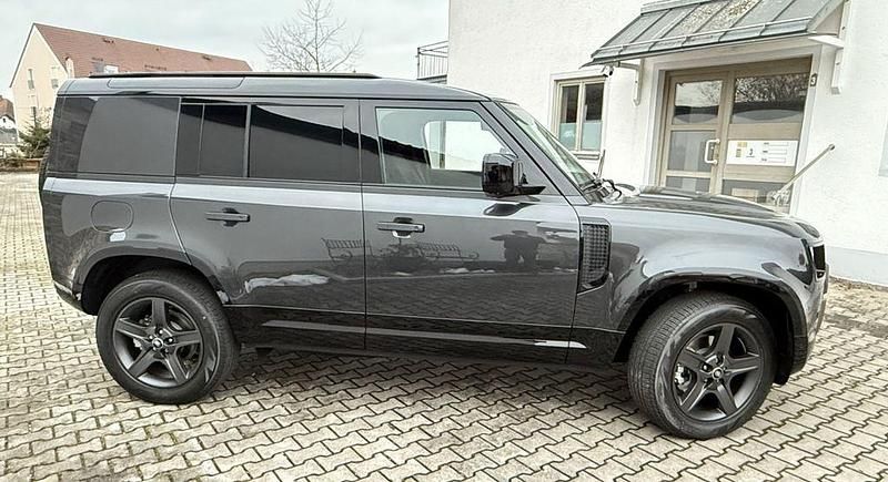 Neu Land Rover Defender SE Dynamic 249 PS (183 kW) 2025 Grau SUV