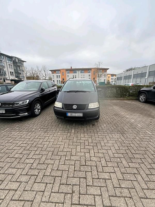 Gebraucht VW Sharan 90 PS (66 kW) 2001 Schwarz Van / Kleinbus