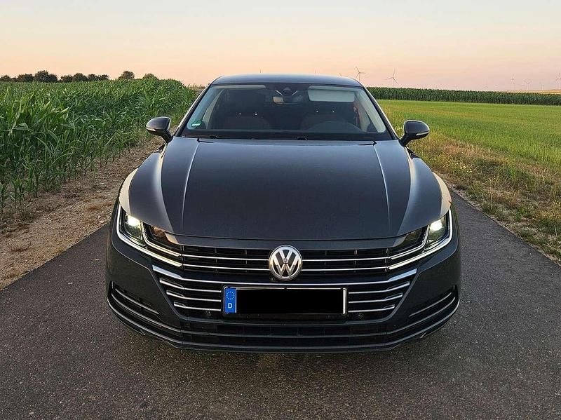 Gebraucht VW Arteon 150 PS (110 kW) 2017 Grau Kleinwagen