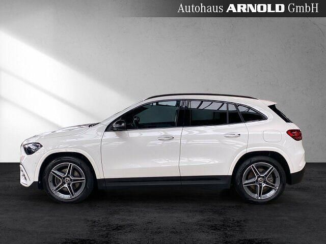 Gebraucht Mercedes GLA220 AMG line 190 PS (139 kW) 2024 Weiß (polarweiß) SUV
