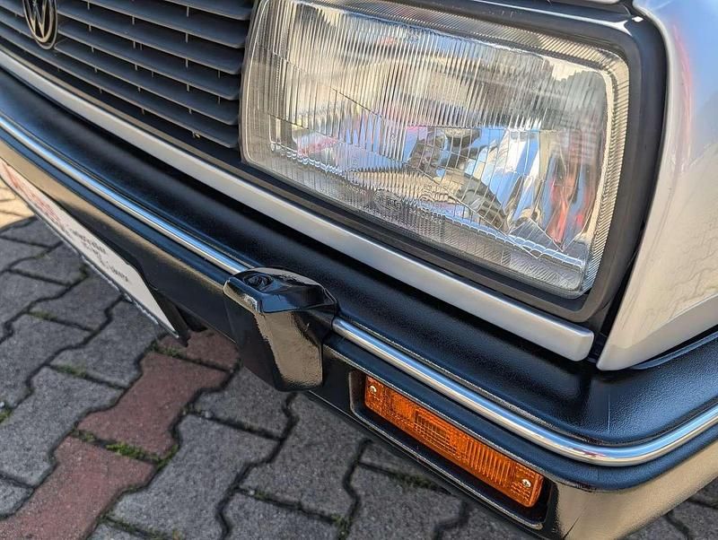 Używany VW Jetta R 75 KM (55 kW) 1985 Srebrny Sedan/Limuzyna