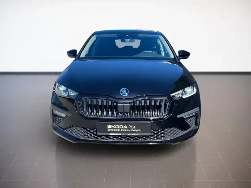 Second-hand Skoda Scala Selection 116 CP (85 kW) 2025 Negru Hatchback