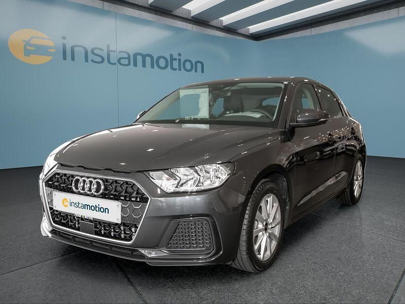 Grau Gebraucht 2024 Audi A1 Sportback Kleinwagen | 22.999 € (Fairer Preis) - Bild 1/4