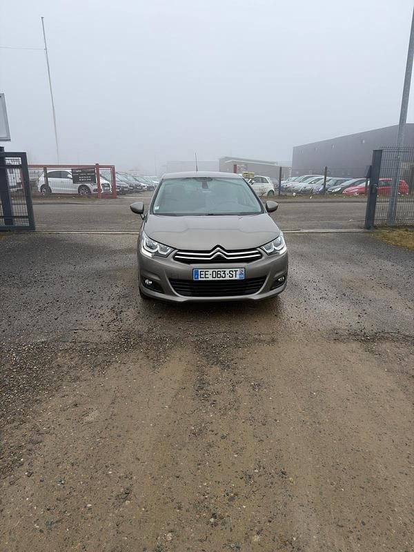 Gebraucht Citroën C4 110 PS (80 kW) 2016 Beige Kleinwagen