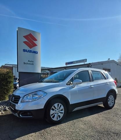 Gebraucht Suzuki SX4 Comfort 119 PS (87 kW) 2014 Weiß SUV