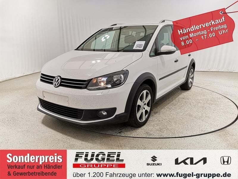 Candyweiß Gebraucht 2012 VW Touran Cross Van / Kleinbus | 6.469 € (Guter Preis) - Bild 1/4
