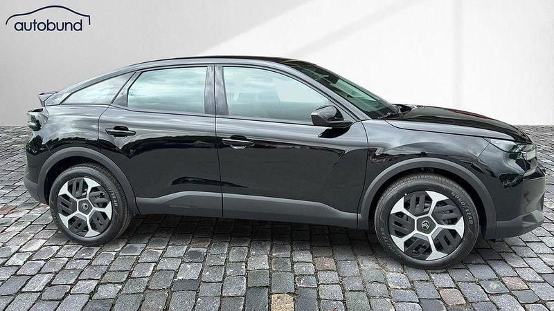 Neu Citroën C4 131 PS (96 kW) 2025 Schwarz SUV