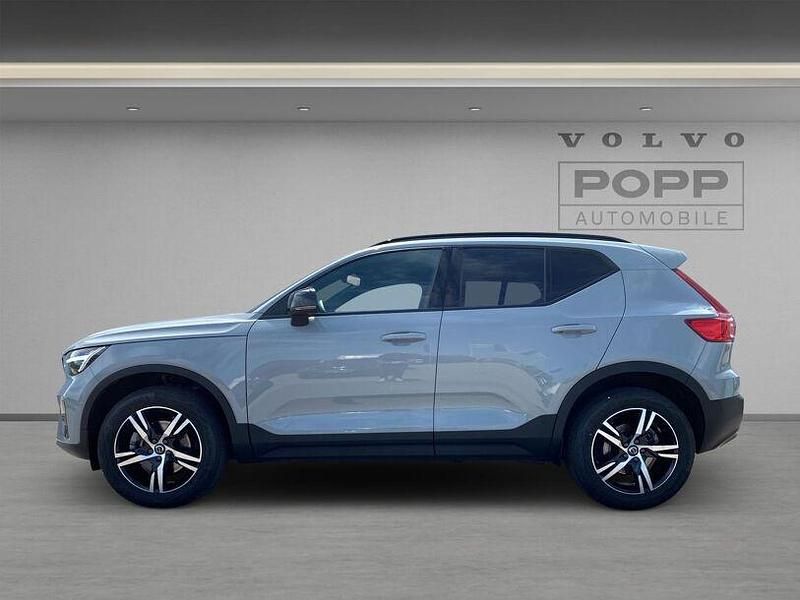 Gebraucht Volvo XC40 Plus 163 PS (119 kW) 2024 Vapour grey / metallic SUV