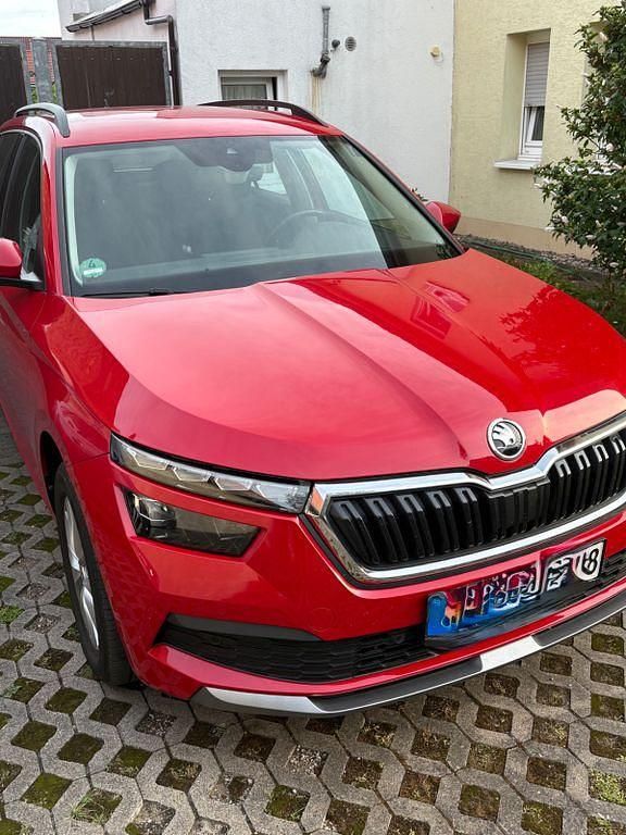 Rot Gebraucht 2020 Skoda Kamiq Ambition SUV | 14.800 € (Fairer Preis) - Bild 1/4