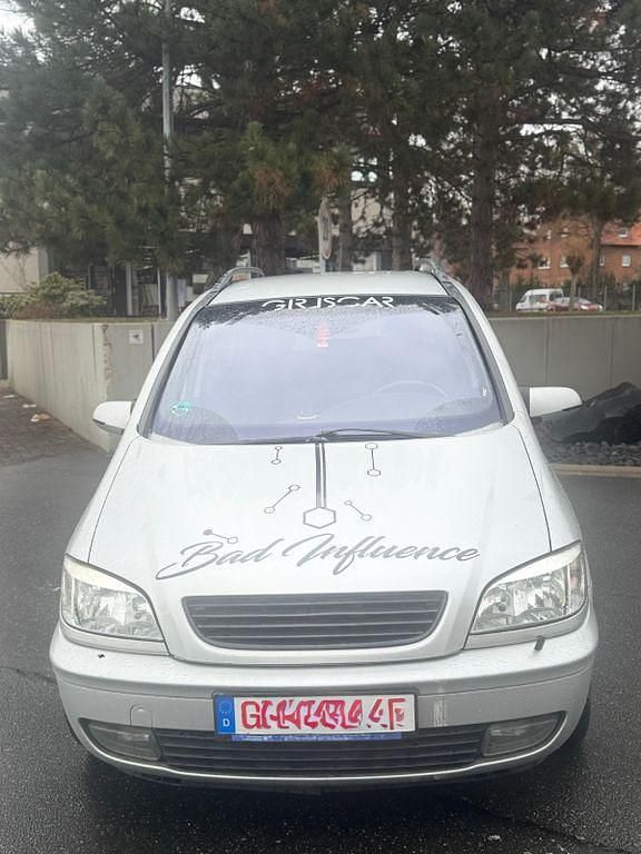 Gebraucht Opel Zafira 101 PS (74 kW) 2004 Silber Van / Kleinbus
