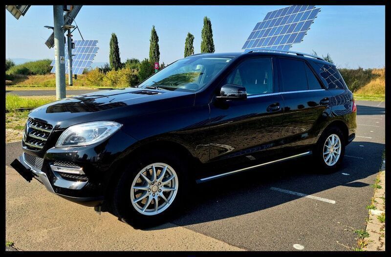 Gebraucht Mercedes ML350 258 PS (189 kW) 2015 Schwarz SUV