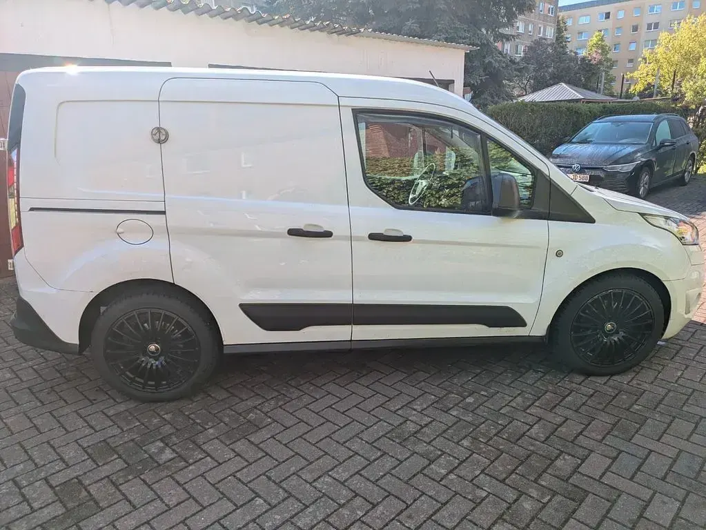 Używany Ford Transit Connect 75 KM (55 kW) 2015 Biały Minivan
