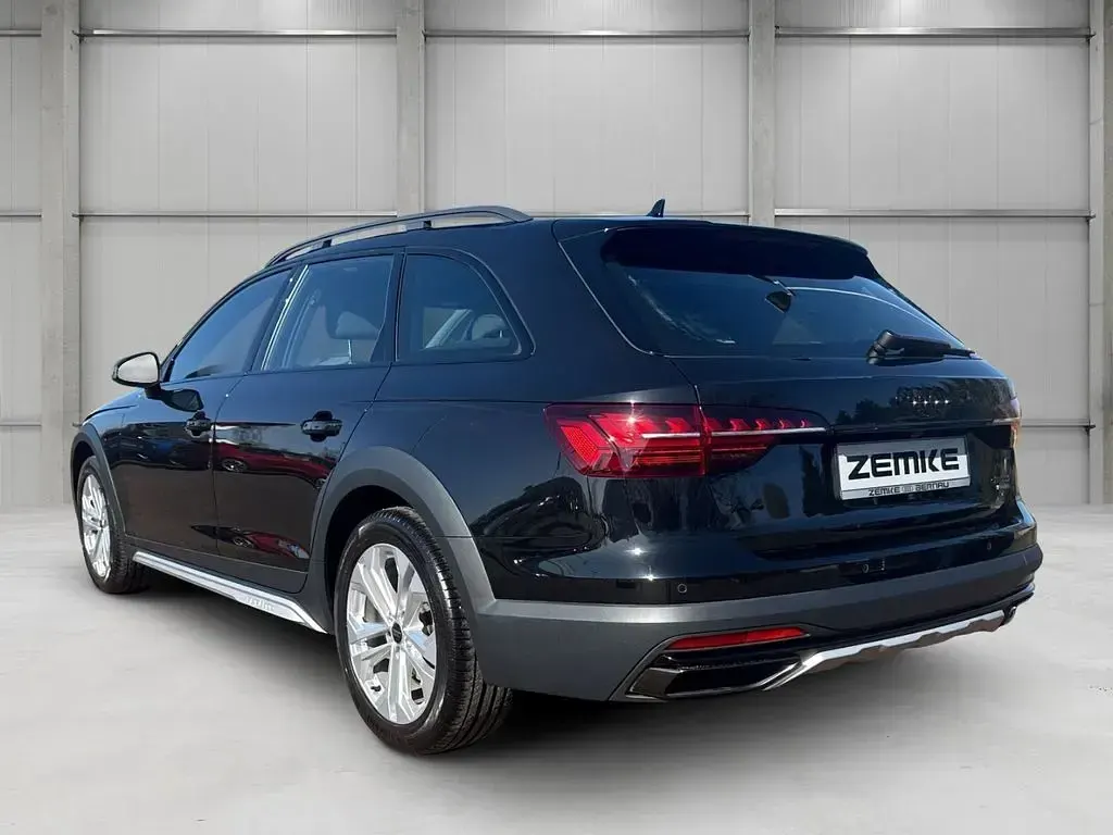 Gebraucht Audi A4 Allroad Sport 204 PS (150 kW) 2024 Schwarz Kombi