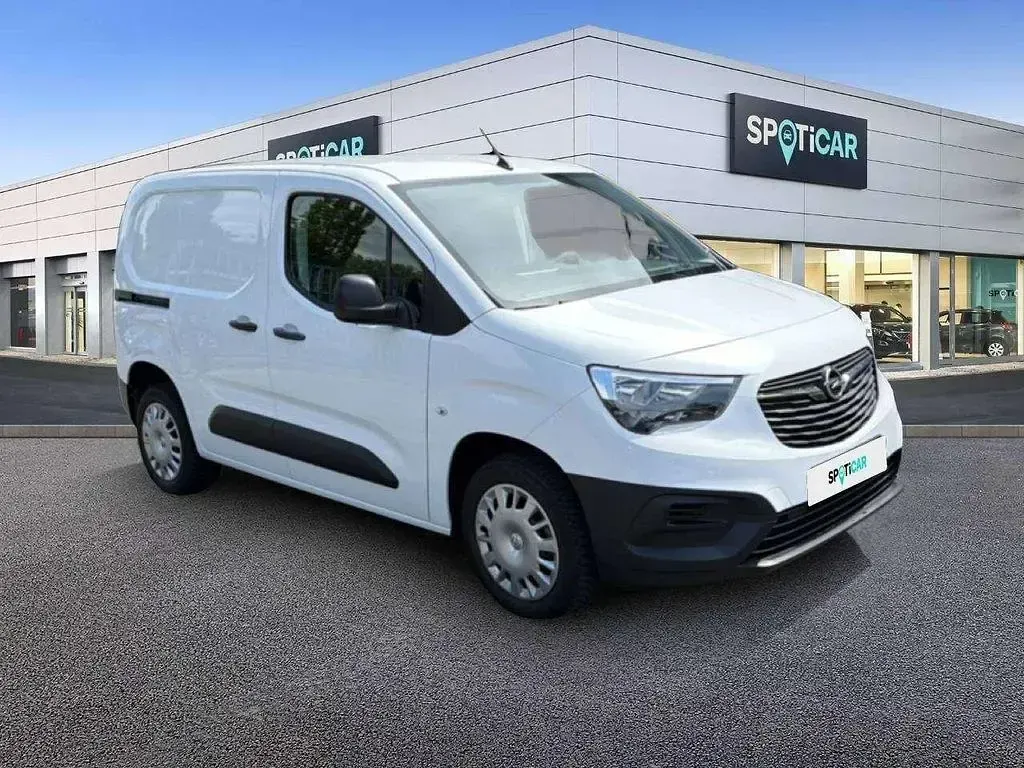 Gebraucht Opel Combo Edition 110 PS (80 kW) 2023 Casabl/arctic/eisweiss/kaolin Van / Kleinbus