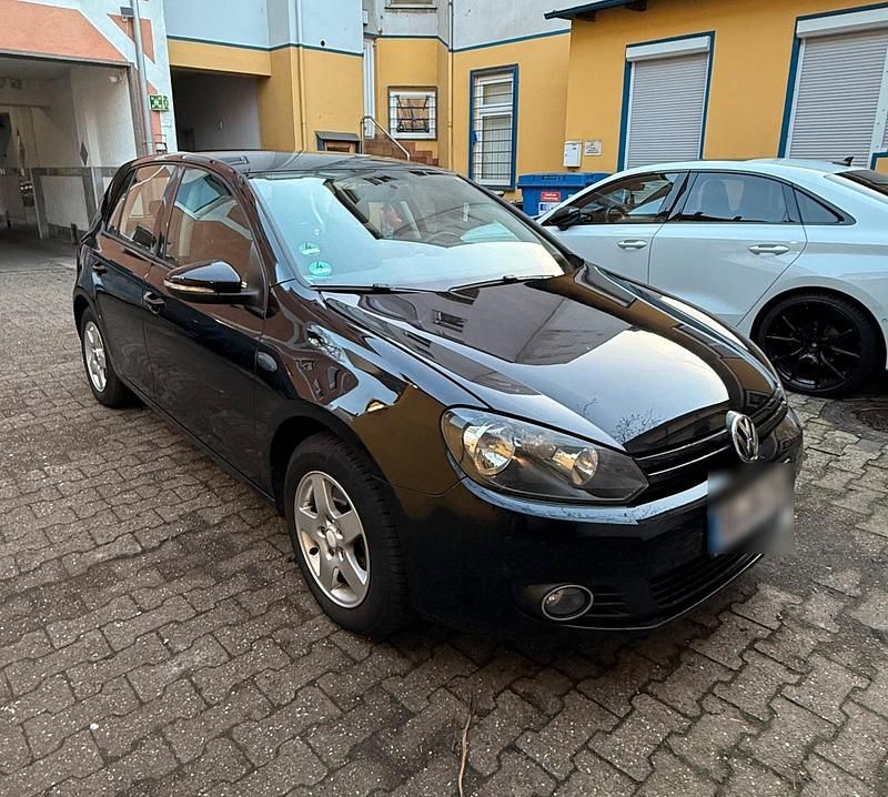 Gebraucht VW Golf VI 122 PS (89 kW) 2010 Schwarz Kleinwagen