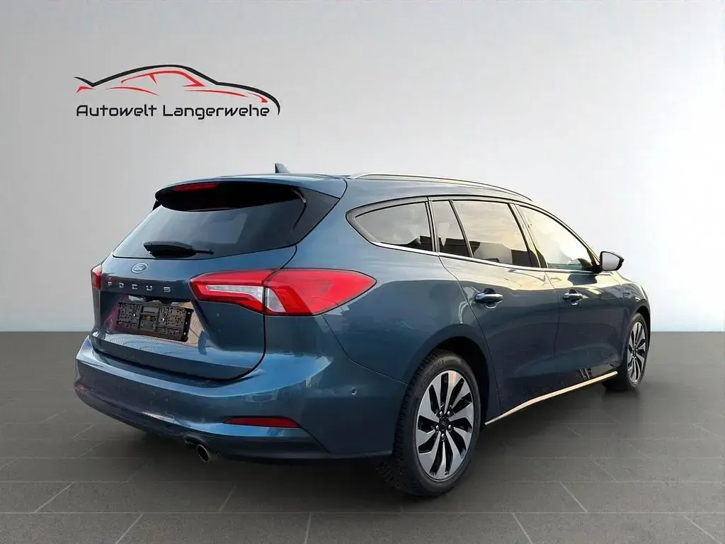 Gebraucht Ford Focus Cool & Connect 125 PS (91 kW) 2018 Blau Limousine