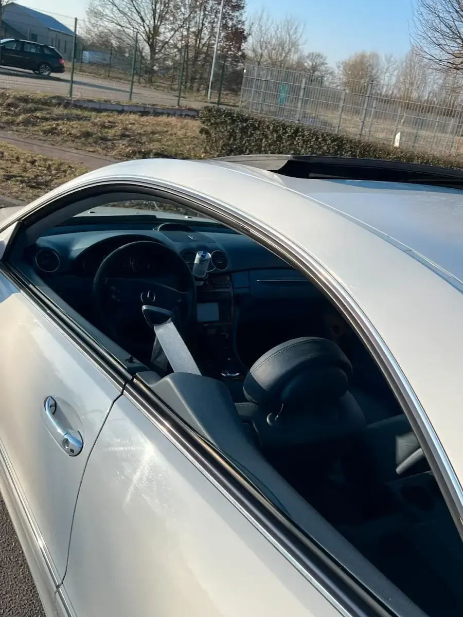 Gebraucht Mercedes CLK320 218 PS (160 kW) 2003 Weiß Coupé