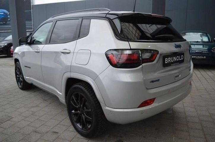 Gebraucht Jeep Compass 240 PS (176 kW) 2022 Silber SUV