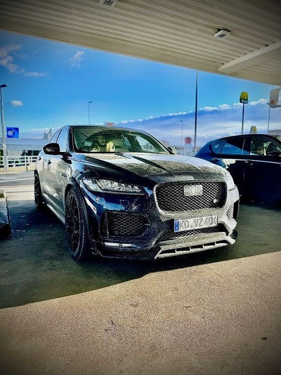 Blau Gebraucht 2018 Jaguar F-Pace S SUV | 22.900 € (Fairer Preis) - Bild 1/4