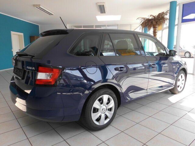 Gebraucht Skoda Fabia 90 PS (66 kW) 2017 Blau Kleinwagen