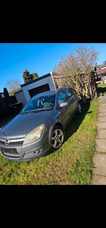 Gebraucht Opel Astra 125 PS (91 kW) 2005 Grau Limousine