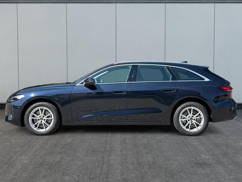 Gebraucht Audi A5 Basis 204 PS (150 kW) 2024 Firmanentblau metallic Coupé