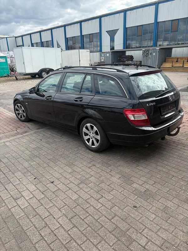 Schwarz Gebraucht 2010 Mercedes C200 Kombi | 3.600 € (Fairer Preis) - Bild 1/4