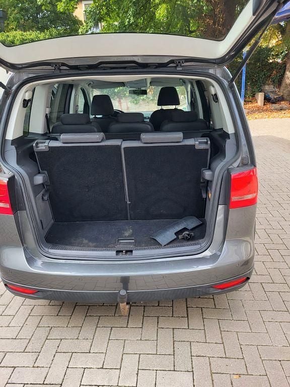 Gebraucht VW Touran Cross 140 PS (102 kW) 2011 Grau Van / Kleinbus