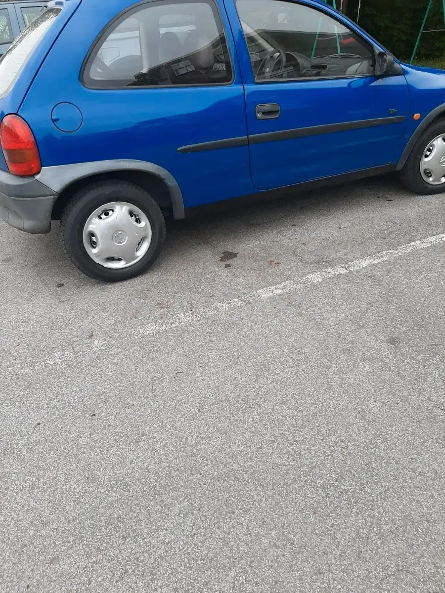 Gebraucht Opel Corsa 54 PS (39 kW) 2000 Blau Limousine