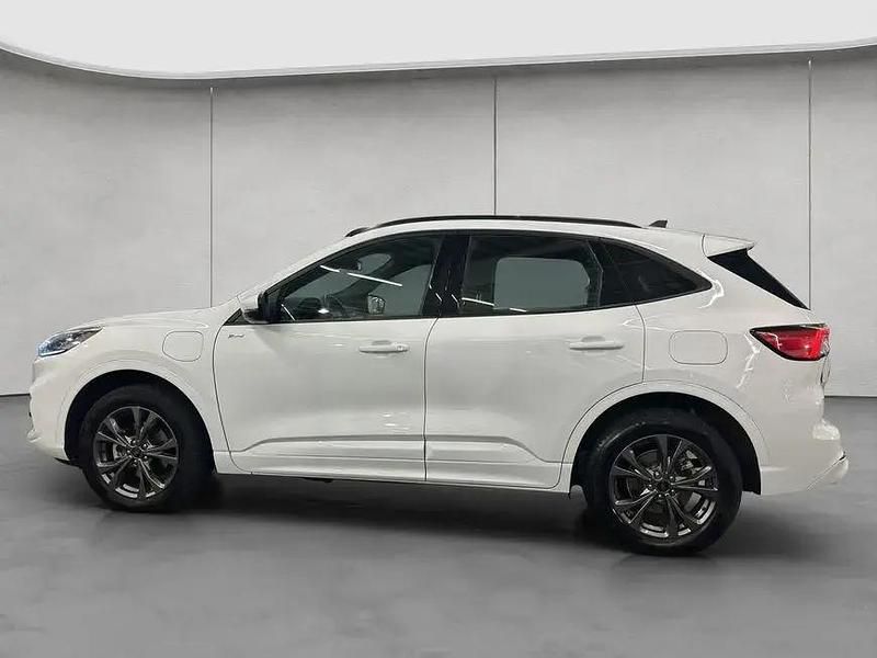 Gebraucht Ford Kuga ST-Line 152 PS (111 kW) 2022 Frozen white SUV