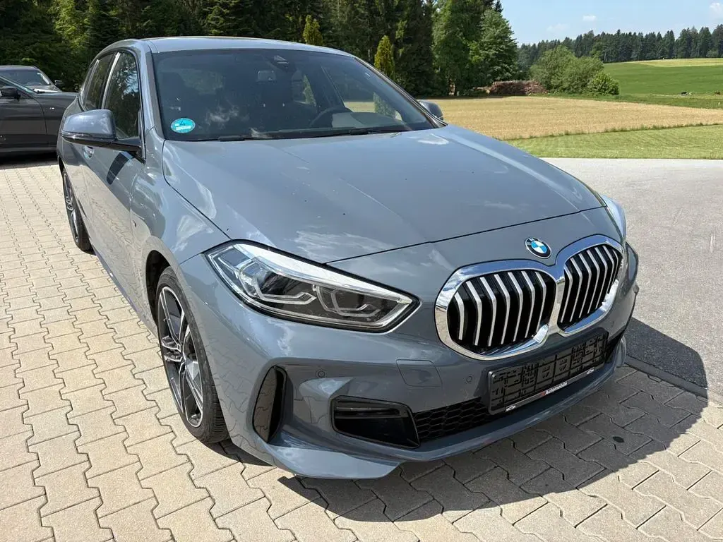 Gebraucht BMW 120 M Sport 190 PS (139 kW) 2020 Grau Kleinwagen