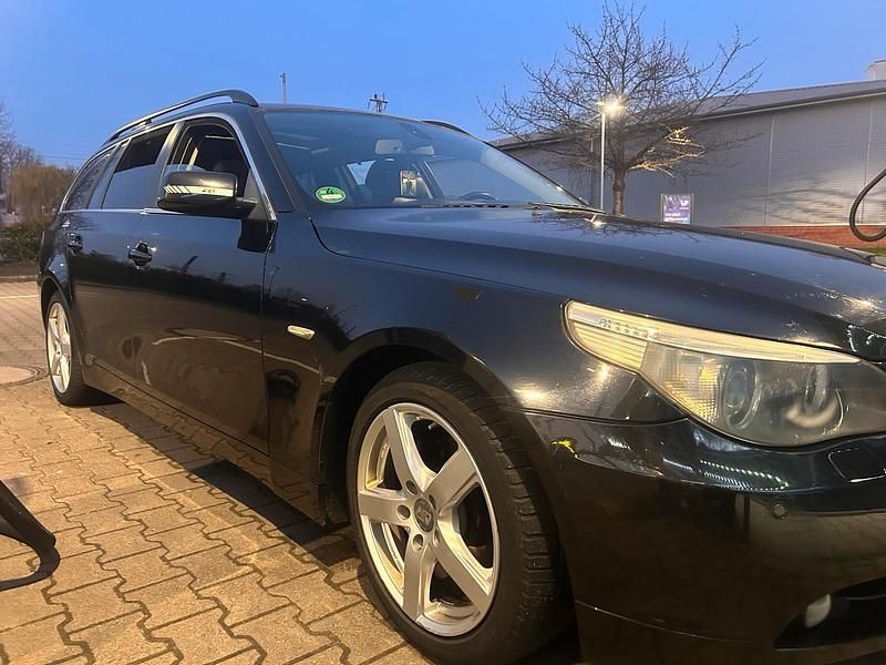 Gebraucht BMW 530 218 PS (160 kW) 2005 Schwarz Kombi
